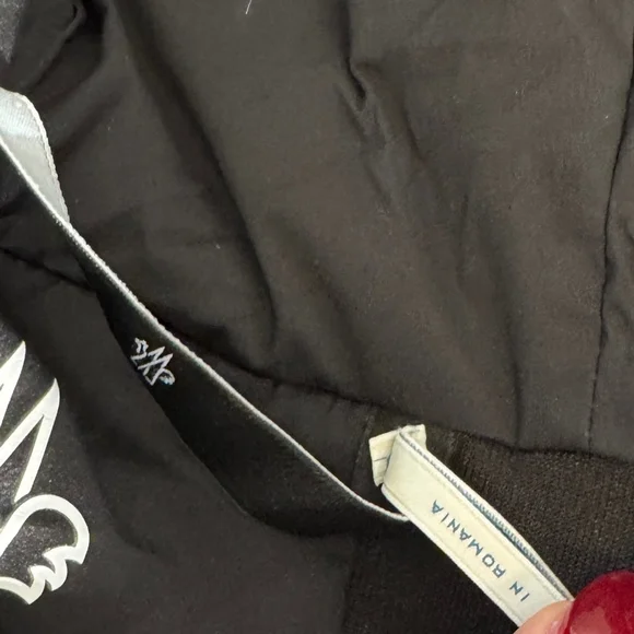 NWT Moncler Grenoble Chanavey down ski jacket size 3 - Picture 16 of 16